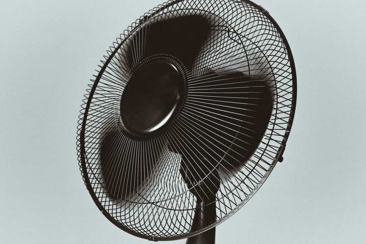 An electric fan